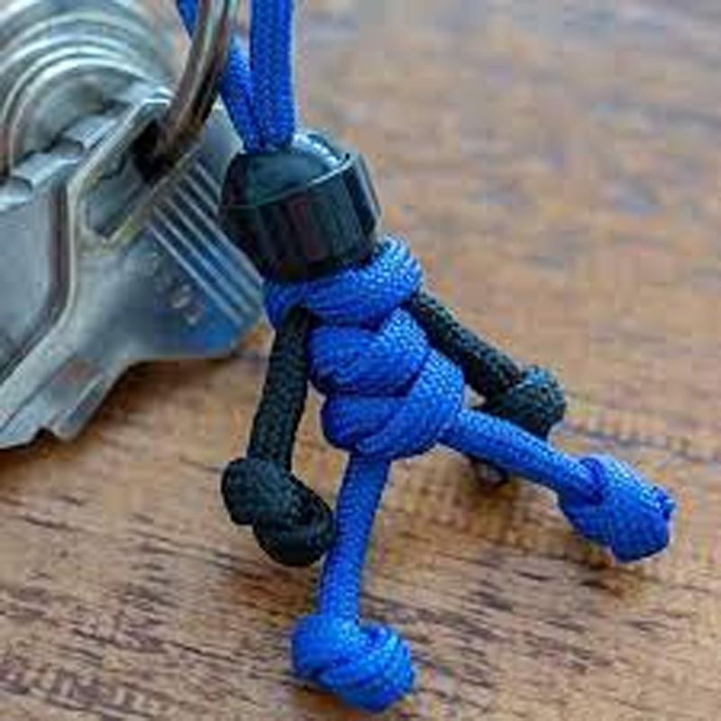 Skanto | Flettet Tau Paracord Buddy Nøkkelring