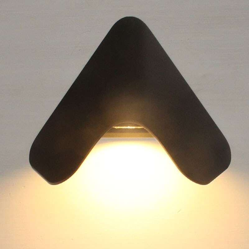 Moderne Kreativ Trekant Aluminium LED Utendørs Vanntett Vegglampe | Skanto