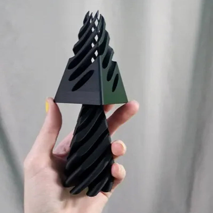 Umulig pyramide passasje skulptur | Skanto
