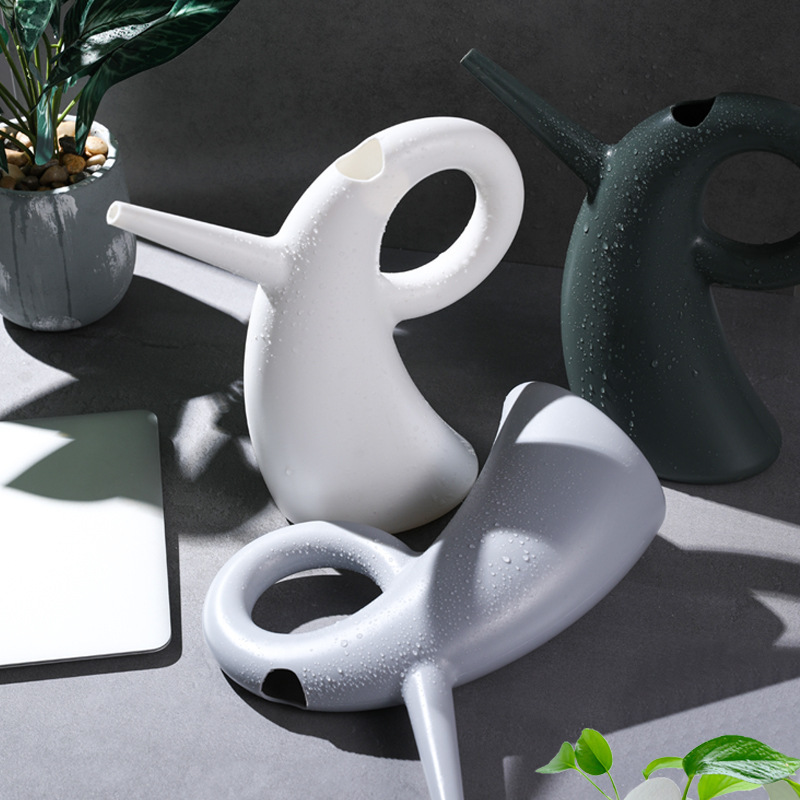 Skanto | Vannkanne med forlengt tut – Elegant design for presis vanning
