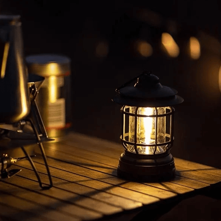 Portae Retro-Campinglampe - VintageGlow, LED-Campinglampe for utendørs, hage og eventyr