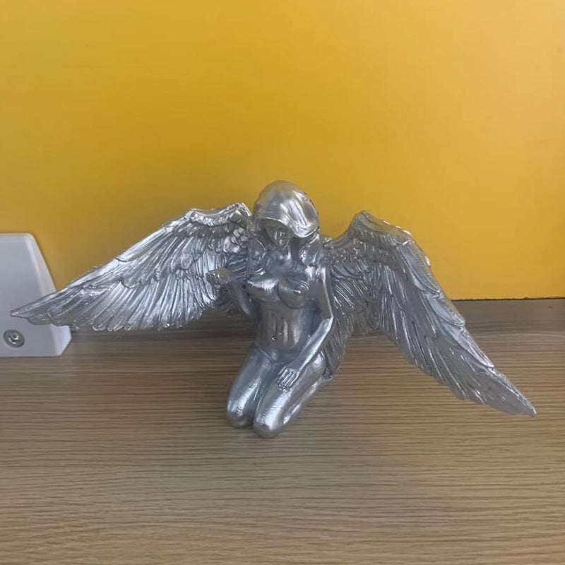 Art Angel Kvinne Vinger På Kne Kappe Hatt | Skanto