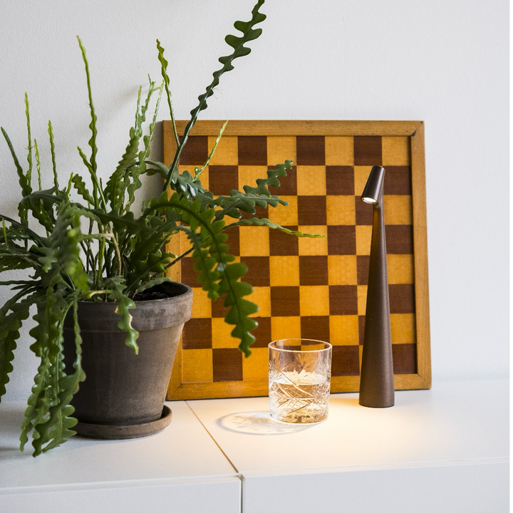 Skanto | Bordlampe Moderne Rød Metall LED Lys