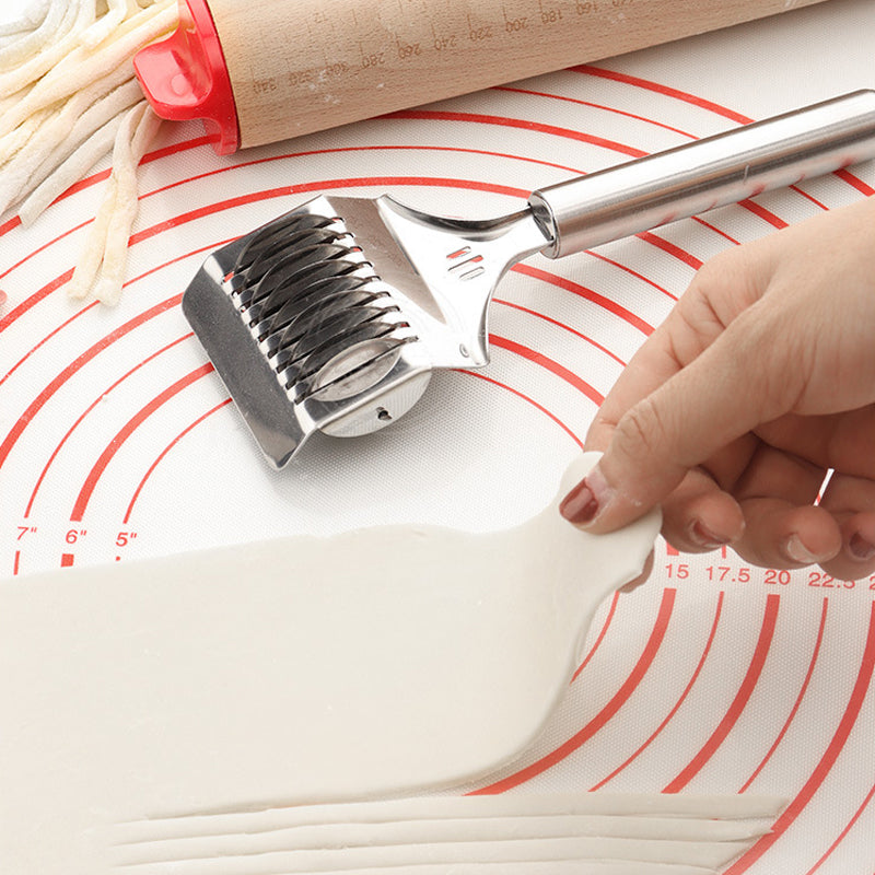 Noodle Spaghetti Cutter Roller | Skanto