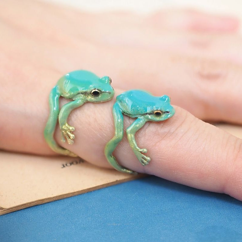 Skanto | Latest-tree Frog Ring & Earrings