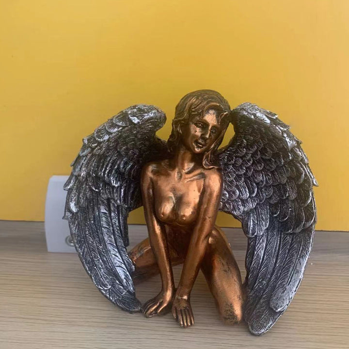 Art Angel Kvinne Vinger På Kne Kappe Hatt | Skanto