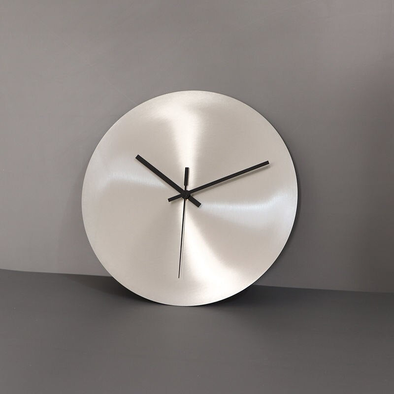 Skanto | ClearTime - Minimalistisk Veggklokke i Rustfritt Stål