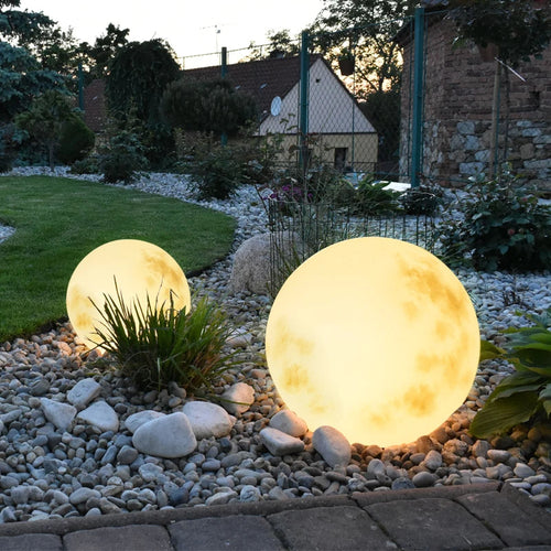Skanto | Hage lampe i form av månen