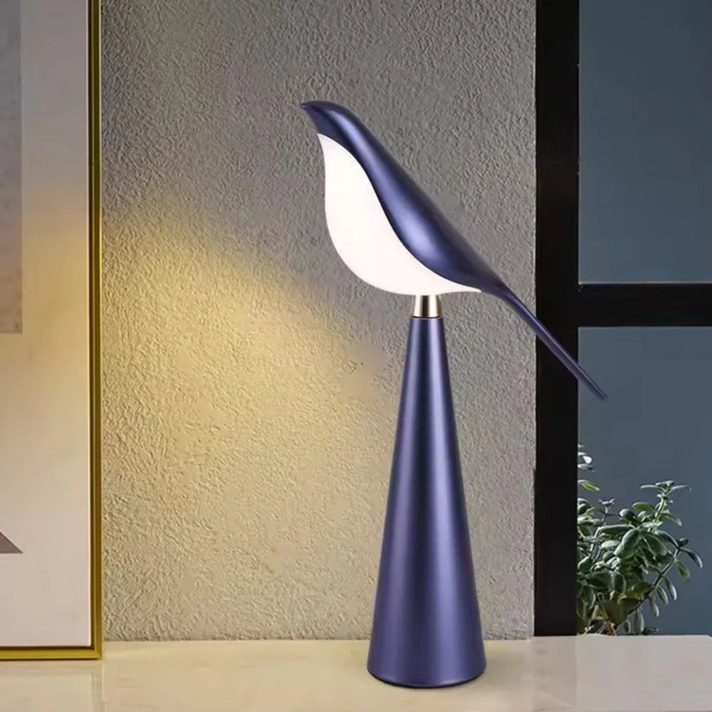 Skanto | Serene Magpie Light