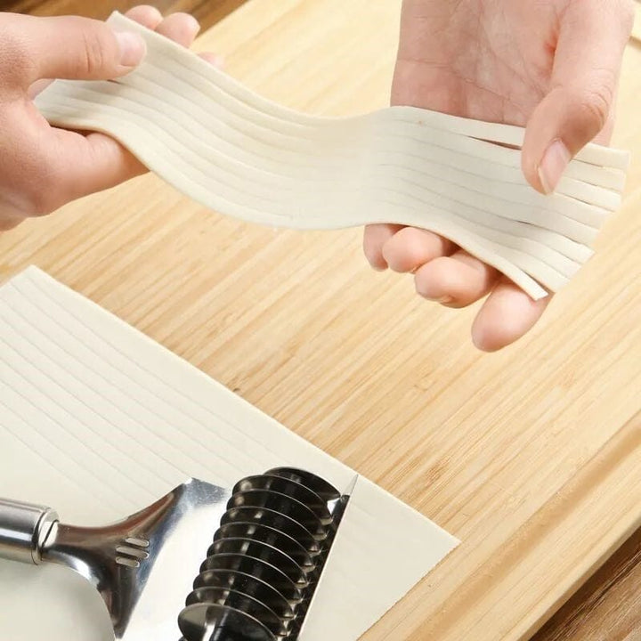 Noodle Spaghetti Cutter Roller | Skanto