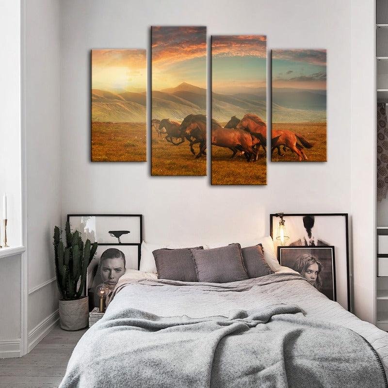 4 stk Løpende Hester Med Vakker Landskap - Lerret Vegg Kunst Maleri | Skanto