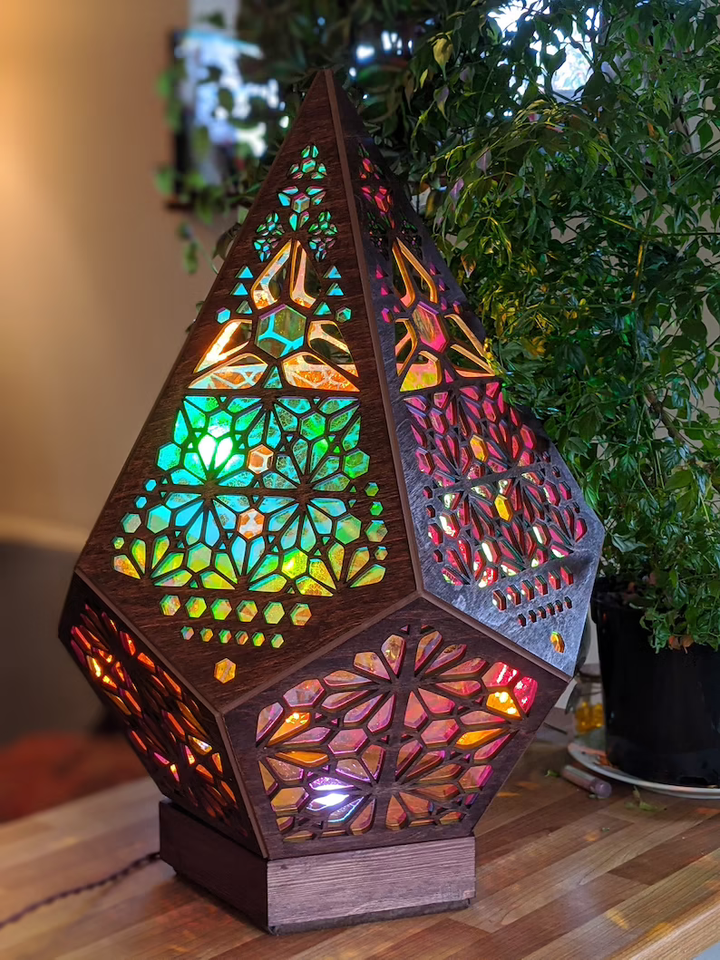 Skanto | Glass-i-Blokk Stil LED Bordlampe - LumiAura