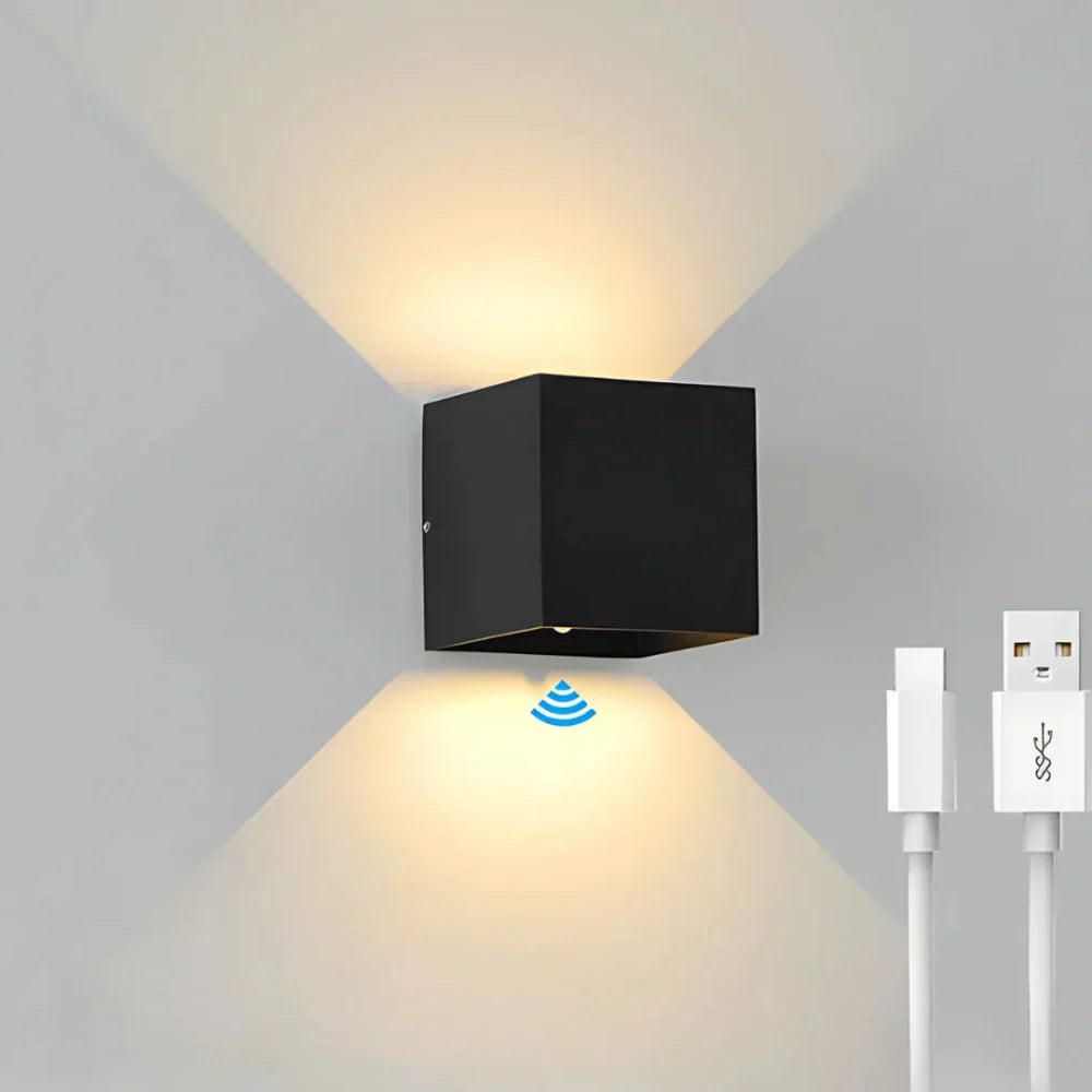 Skanto | Moderne svart aluminium vegglampe
