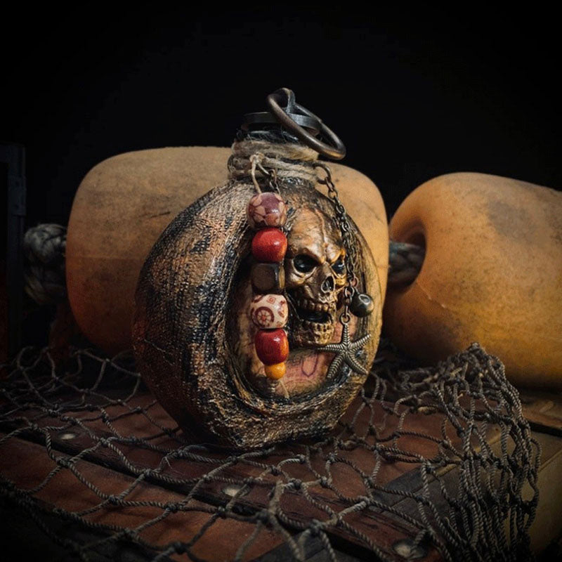 Skull Pirate Rum Bottle laget av harpiks | Skanto