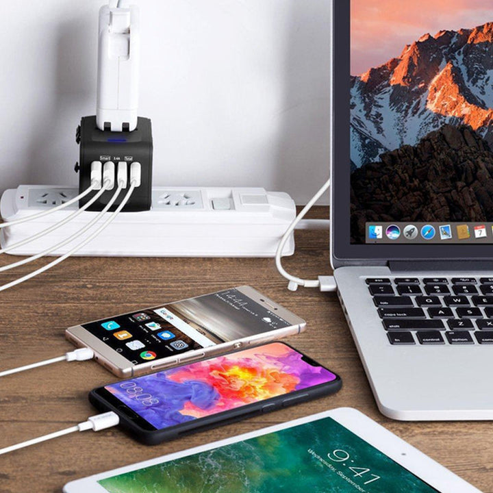 Skanto | Universal Smart Travel Adapter Spenningsomformer