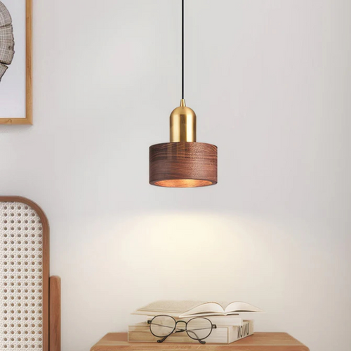 Skanto | Design Pendellampe Med Gull Detalj