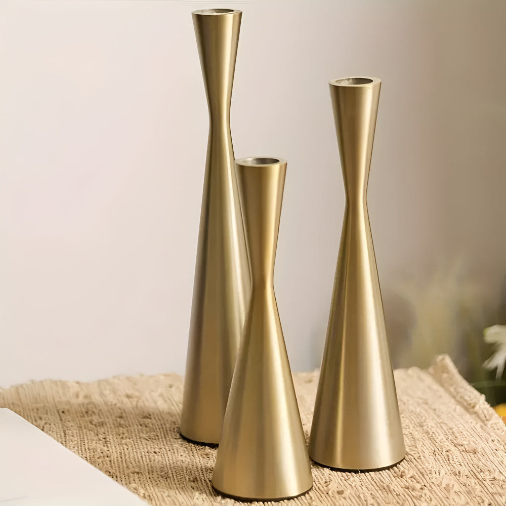 Skanto | Elegant nordisk messing midje lysestake | 3 stk sett