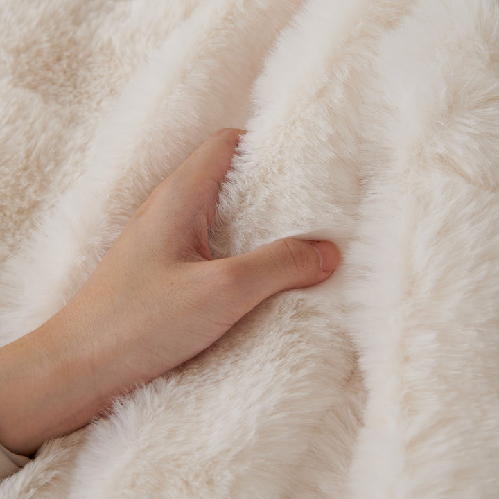 Luksus Ripple Faux Fur Sofa Deksel - Moderne, Stilig & Holdbar Sofa Beskyttelse | Skanto