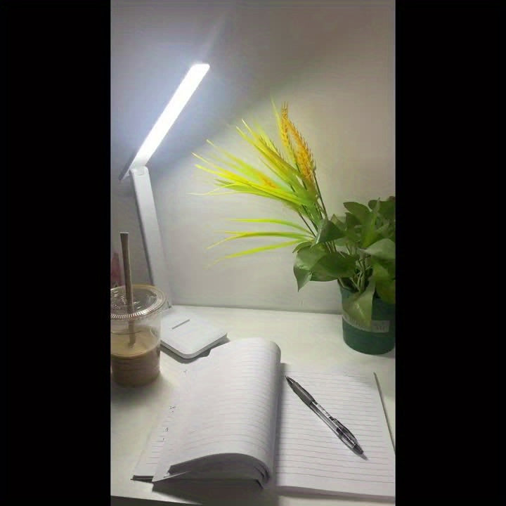 LumiDesk – Justerbar LED Skrivebordslampe med Berøring og USB Skanto