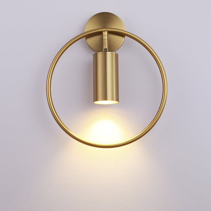 FlammeStylée – Gylden Vegglampe for Elegant Atmosfære Skanto