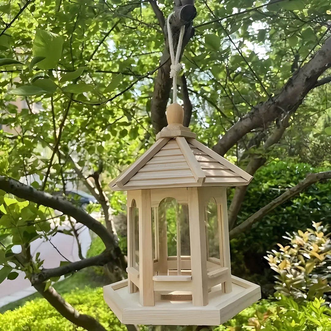 SkyPerch Nest – Hengende fuglehus i tre fra PaintaSkantoe