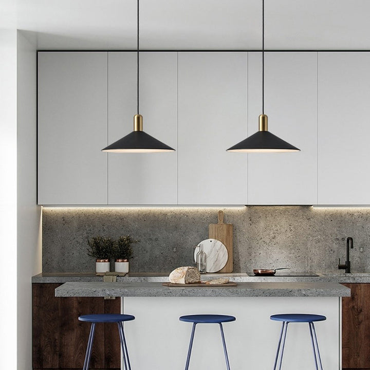 Skanto | Enkel Moderne Kegleformet LED Pendellampe