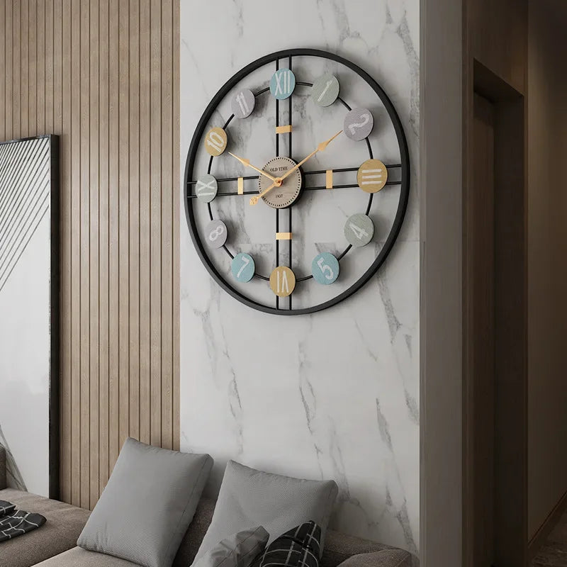 Skanto | StilTijd – Stor Vintage Veggklokke med Romerske Tall og Metallramme