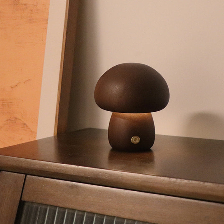 Skanto | Sopp bordlampe i tre