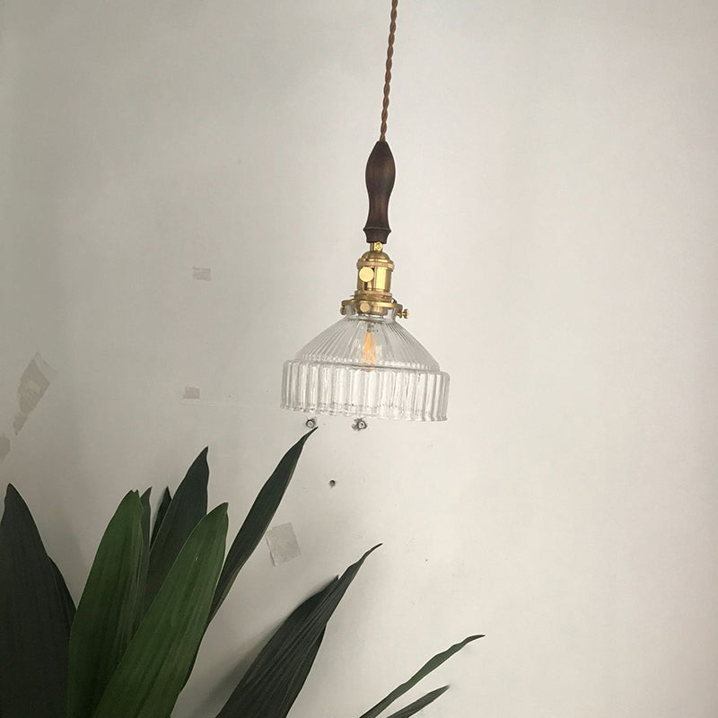 Rustikk Pendellampe med Ripplet Glass - Industriell Design | Skanto