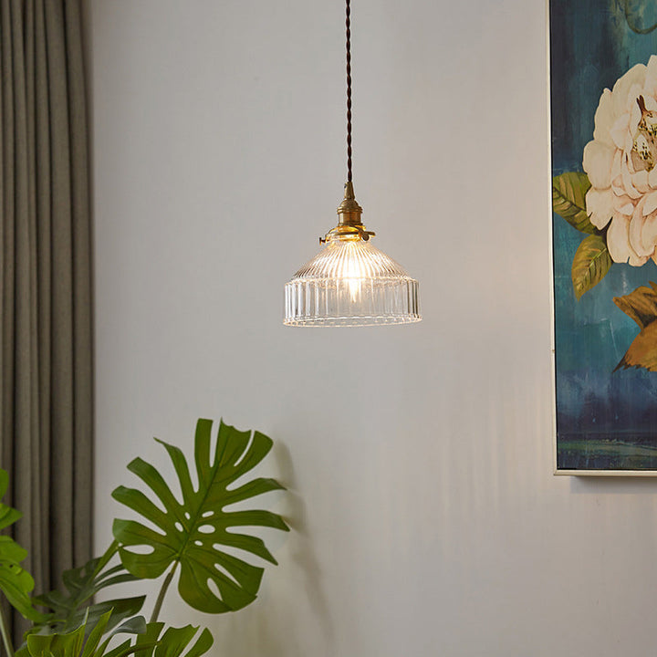 Rustikk Pendellampe med Ripplet Glass - Industriell Design | Skanto