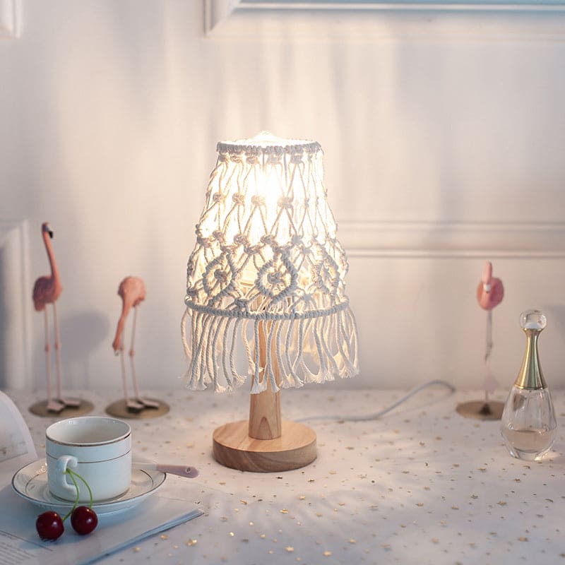 FeatherGlow Bordlampe – Luksus Bordlampe med Forenklet Design Skanto