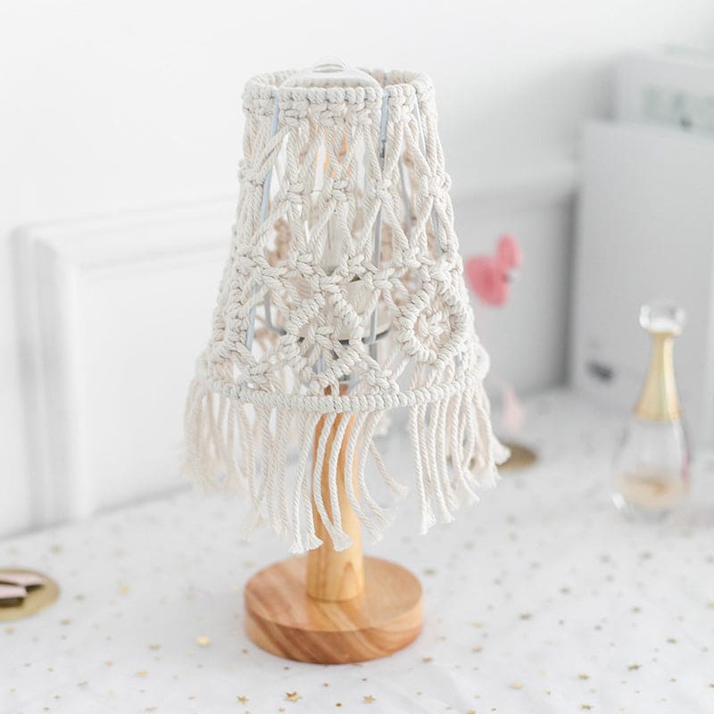 FeatherGlow Bordlampe – Luksus Bordlampe med Forenklet Design Skanto