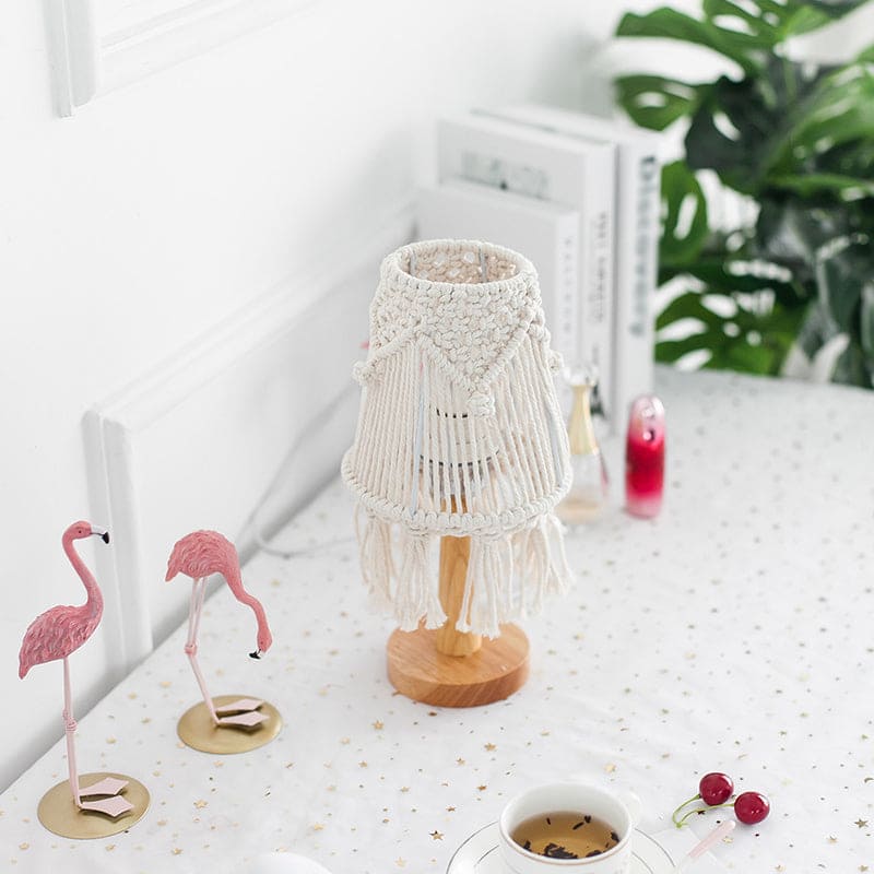FeatherGlow Bordlampe – Luksus Bordlampe med Forenklet Design Skanto