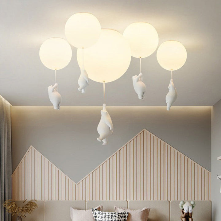 SkyDream Kids Taklampe med Bjørn og Ballong - Lekent Design og Energisparende LED-belysning | Skanto