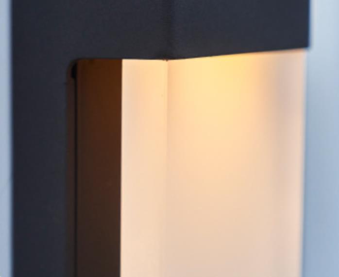 Solar Square Frosted Glass Vanntett Utendørs LED Vegglampe | Skanto