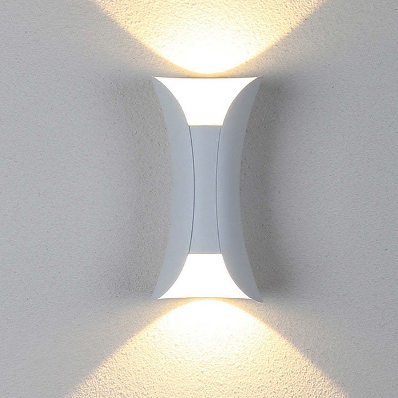 Værbestandig LED aluminium vegglampe for utendørs eleganse | Skanto