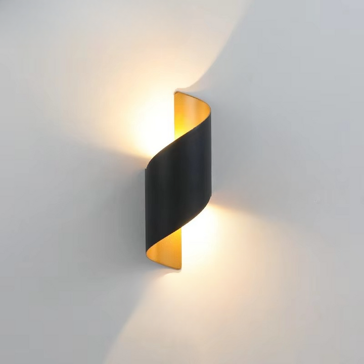 Elegante, i zwei Richtungen abstrahlende LED-Außenwandleuchte