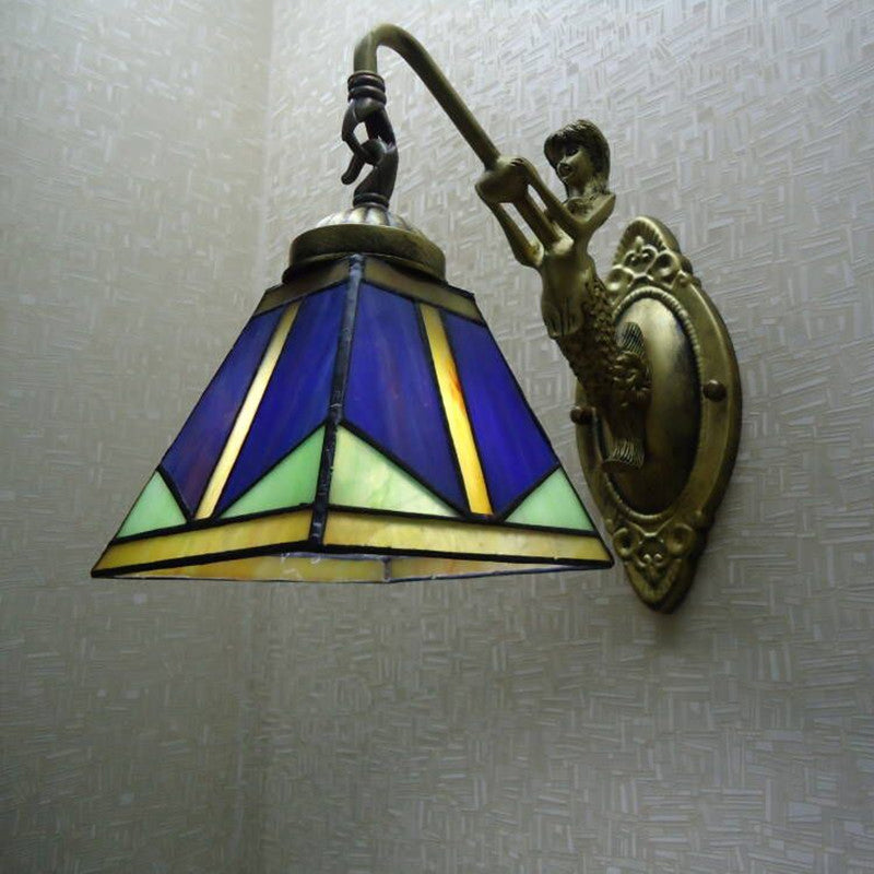 Trapes vegglampe, Tiffany bronseskåret glassvegglampe med havfruearm