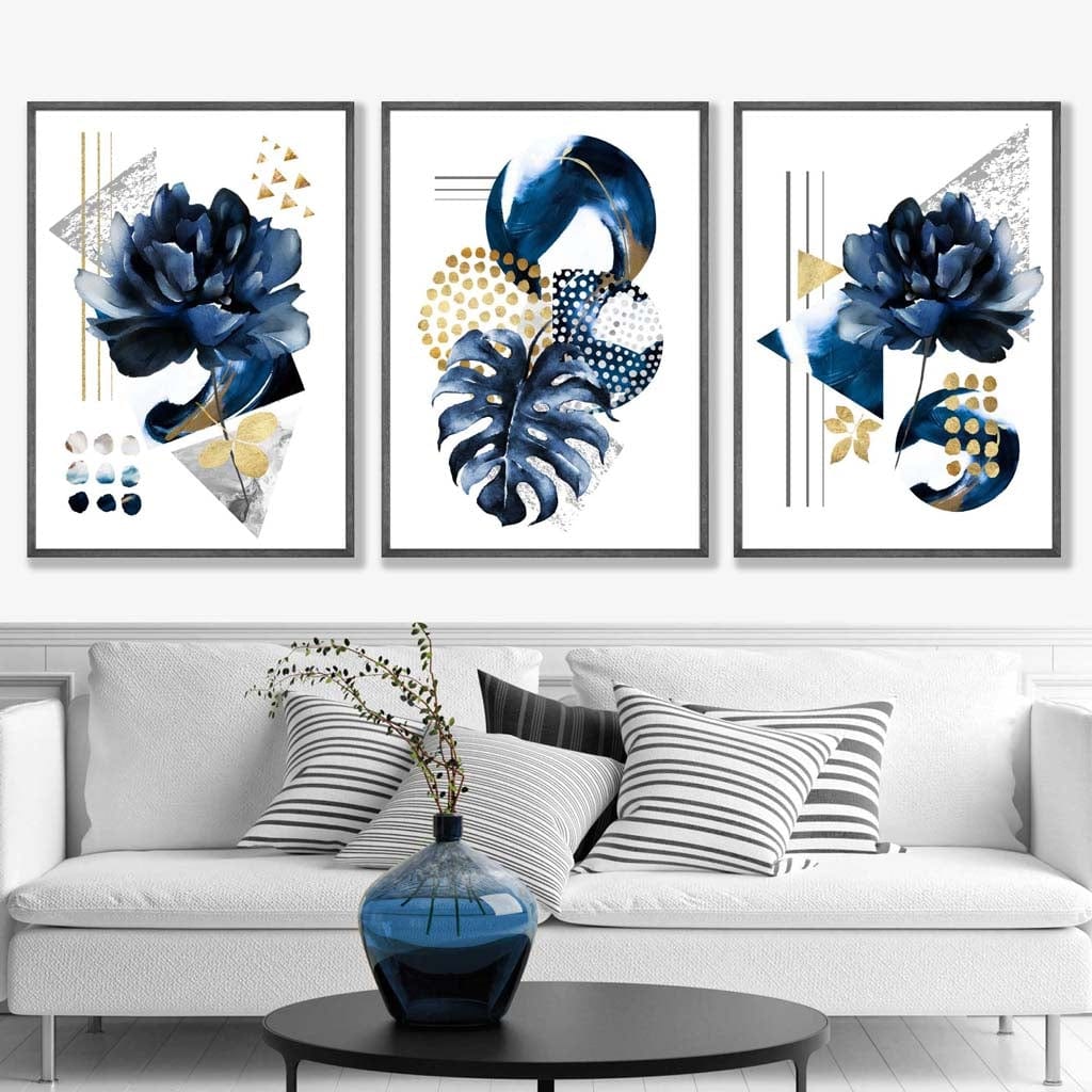 Abstrakt geometrisk blomstermønster i marineblått og gull, sett med 3 veggkunstverk