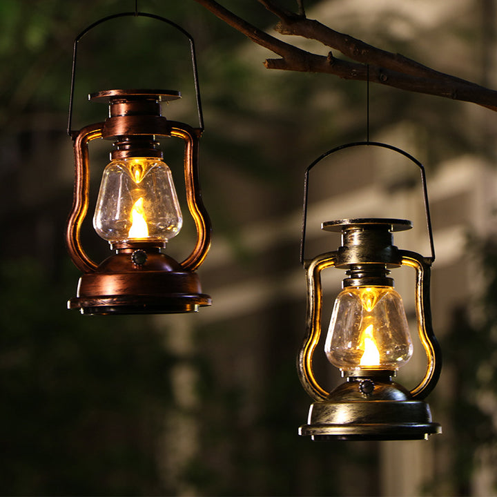 Vintage Stil Solar LED Hurrikan Laterne Med Glasskamin Og Metalhåndtak Skanto