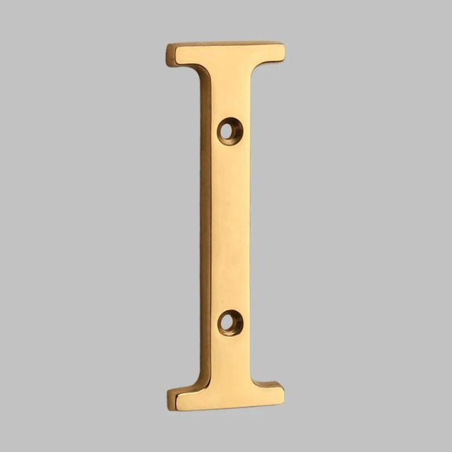 Skanto | Tradisjonelle husnumre laget av solid messing