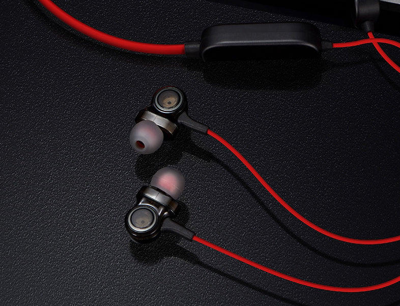 Skanto | HiFi Bluetooth In-ear Sports Hodetelefon, Med Seks Enheter & Tre Spoler