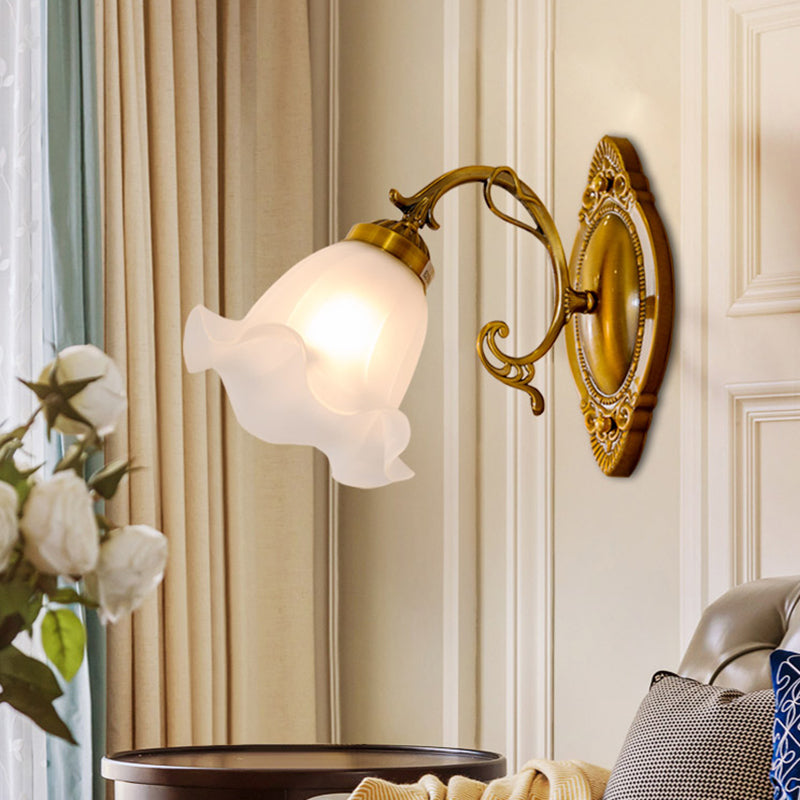 Skanto | Gjengede Vegglampe Klassisk Blomsterlakk Frostet Glass Veggbelysning i Hvit