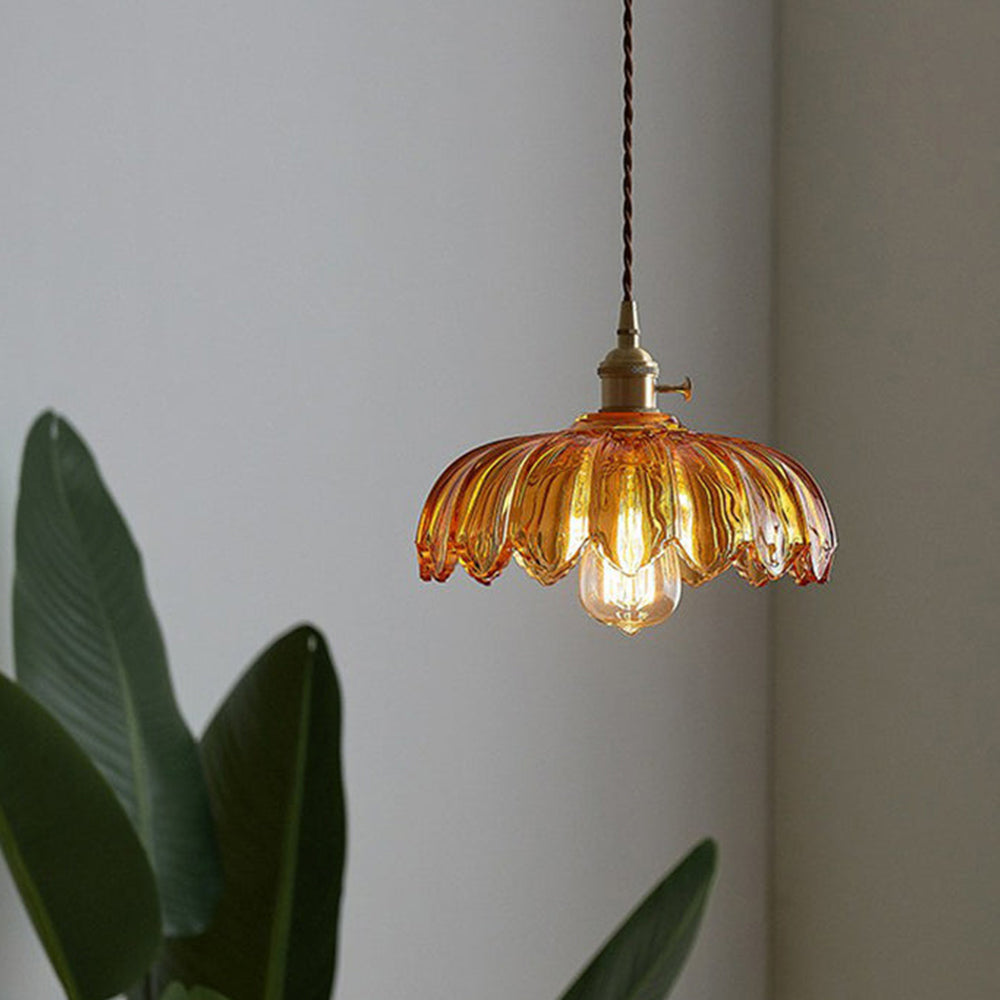 Skanto | Glass lampe som glitrer med detaljer!