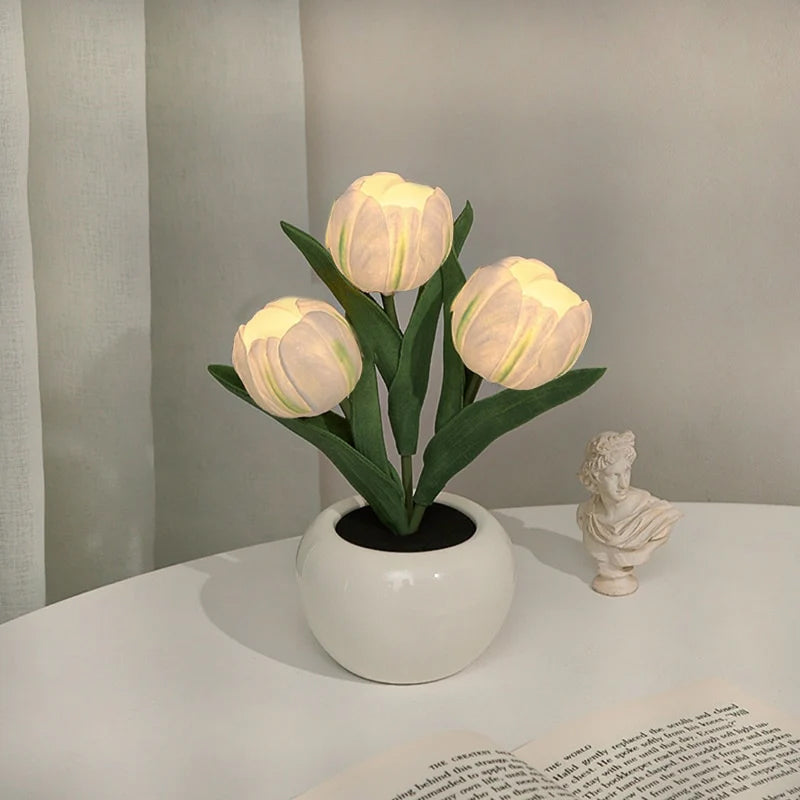 Skanto | LED Tulipan Nattbordlampe Blomster Bordlampe