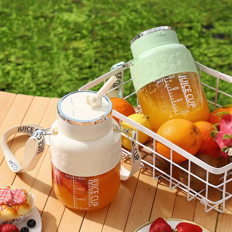 Skanto | 2i1 Flaske Mixer med Strå 800ml - Perfekt for På Farten!