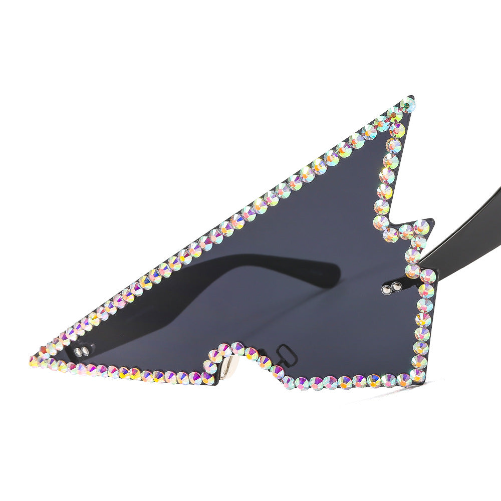 Dame ekstravagant formet solbrille Skanto