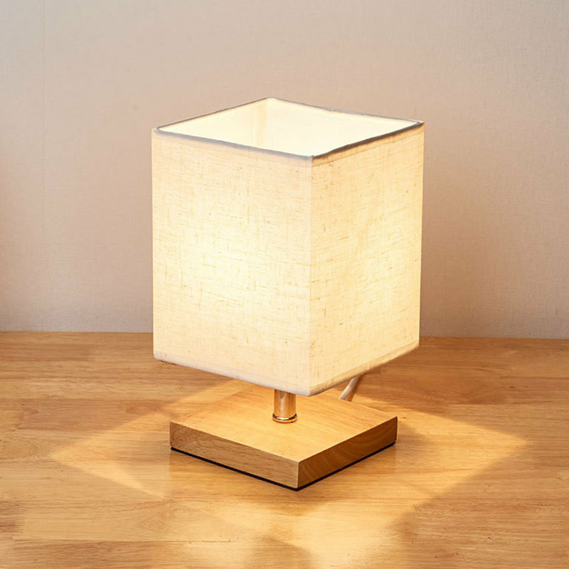 Stilig Minimalistisk Bordlampe - LinenWood | Skanto