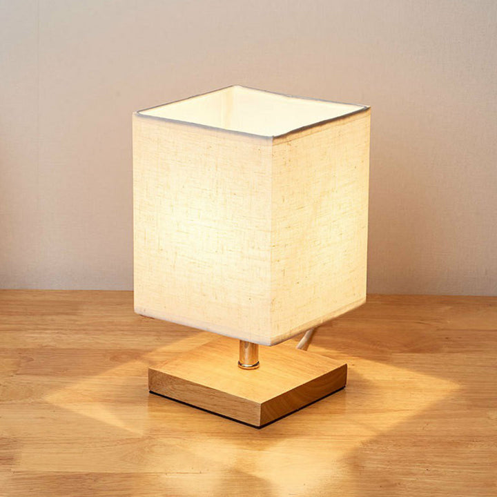 Stilig Minimalistisk Bordlampe - LinenWood | Skanto