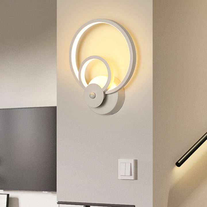 Skanto | Hvit geometrisk formet vegglampe enkelhet LED metall vegglampe vegglampe for trappen